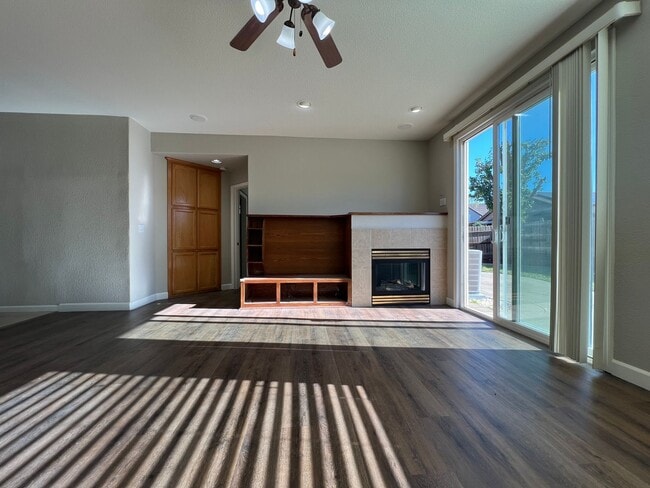 Photo - Gorgeous Stonecreek Home!