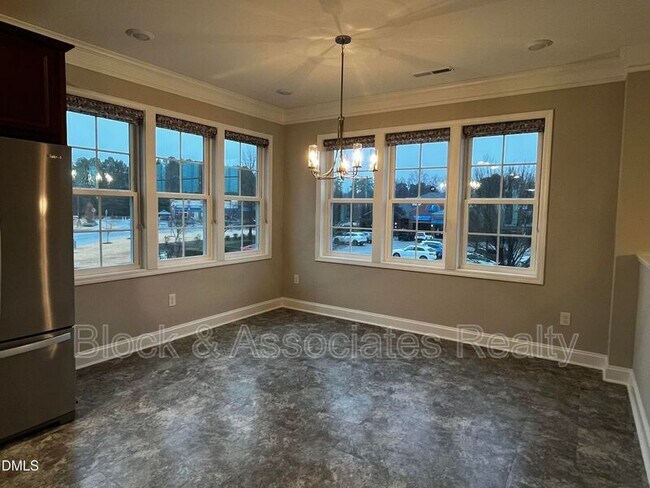 Photo - 986 Gateway Commons Cir