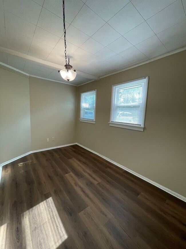 Photo - $1050 month/deposit Rare find! Remodeled 3bd Ranch 2 car garage in Savage Addition!