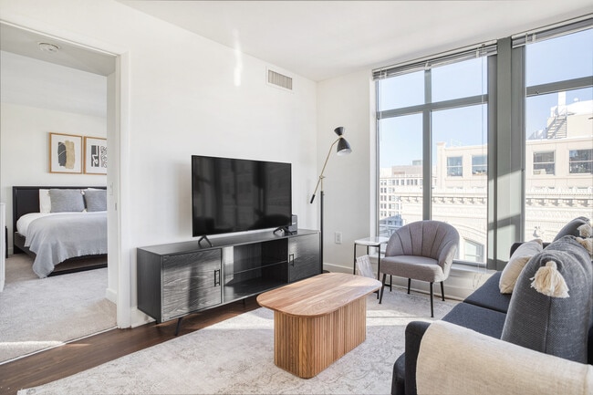 Photo - 400 8th St NW Unidad FL9-ID1232