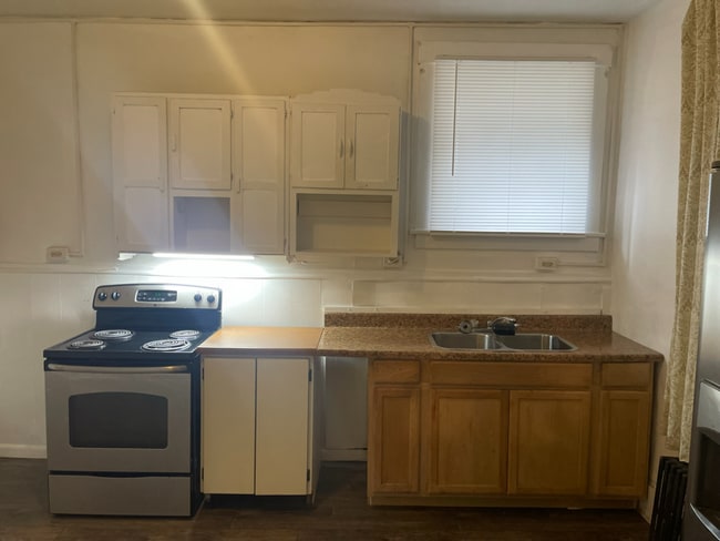 Photo - 326 Main St Unit 8