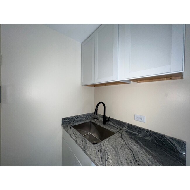 Photo - 1430 N Dearborn St Unit 306