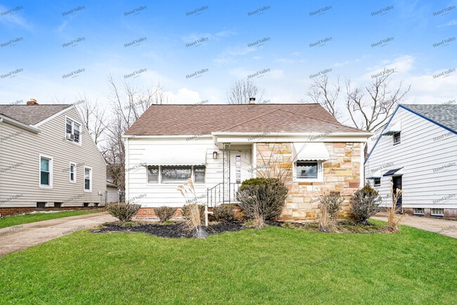 Photo - 18819 Longview Ave