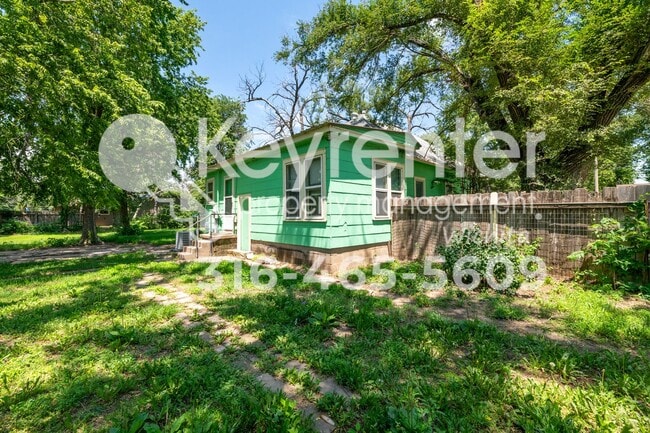Photo - June is free!! Charming 1925 Farm House on 1/3 acre!