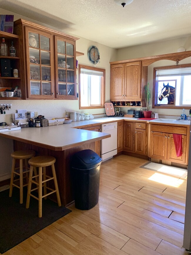 Photo - 2111 Scherer Ave