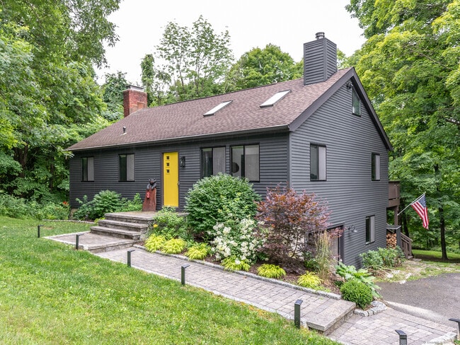 Photo - 3 Burnett Rd