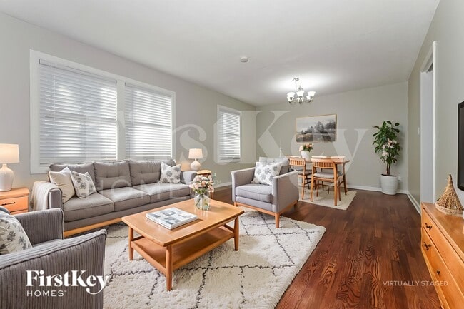 Photo - 8906 W 93rd St