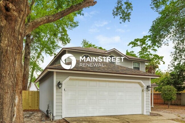Photo - 3 Bedroom Pet-Friendly Home in Jacksonville, FL with Main Street Renewal