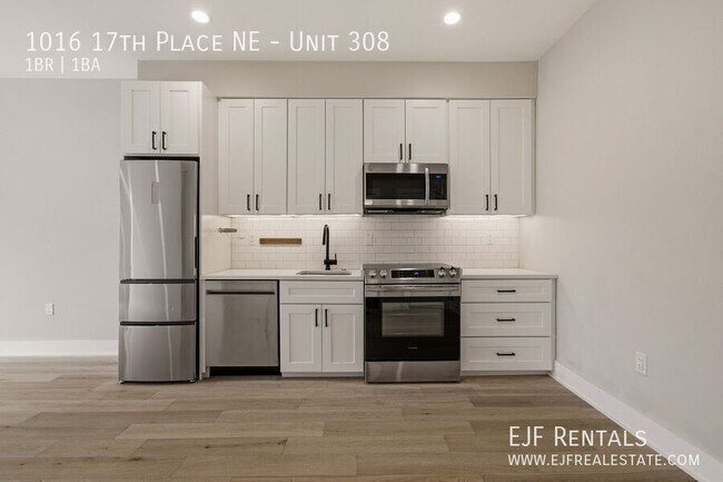 Photo - 1016 17th Pl NE Unit 308