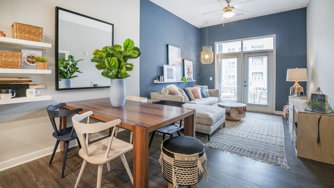 Photo - Blu on Farrington