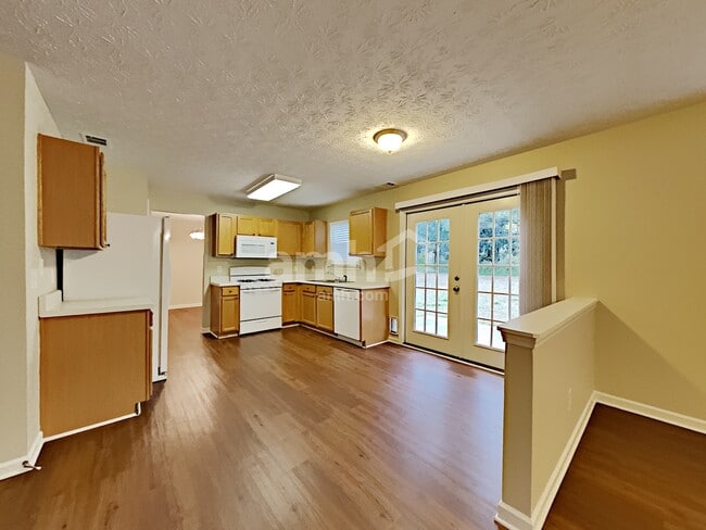 Photo - 6252 Whitetail Ct NW