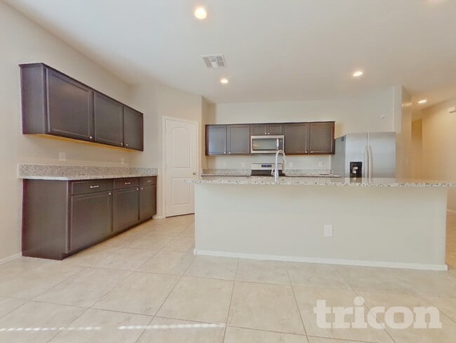 Photo - 31026 W Earll Dr