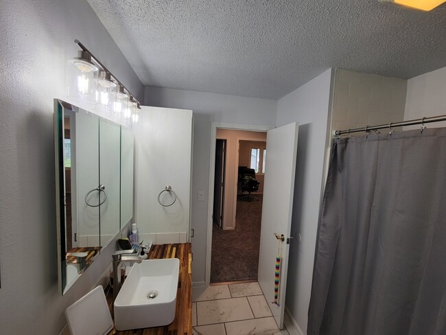 Photo - 512 Spruce Dr