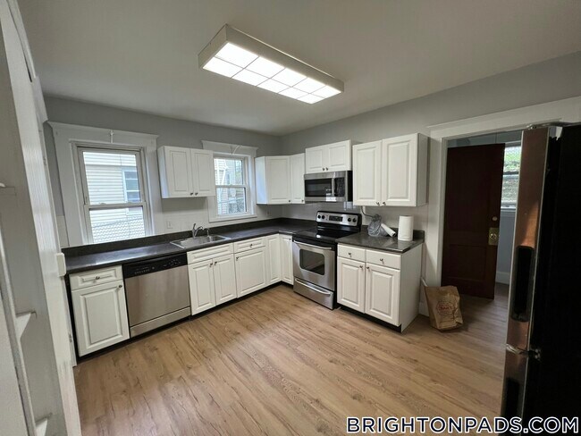 Photo - 72 Nonantum St Unit 1