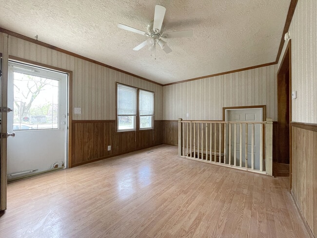 Photo - 1345 S Liberty St