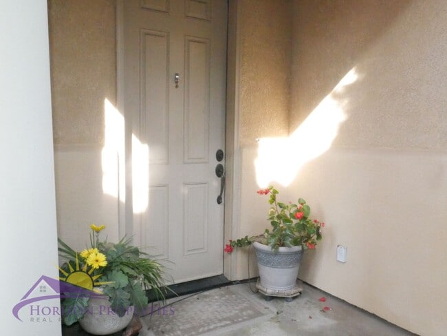 Photo - Bright 3 Bed 2.5 Bath 1,840 Sq. Ft. Fair Oaks Home