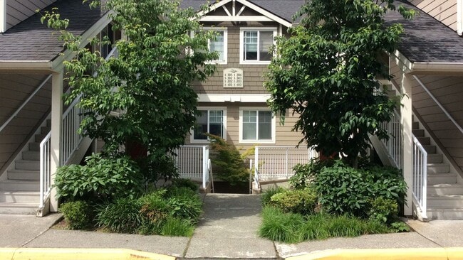 Photo - Sunny and Bright 2 Bedroom 1 Bathroom Cond...