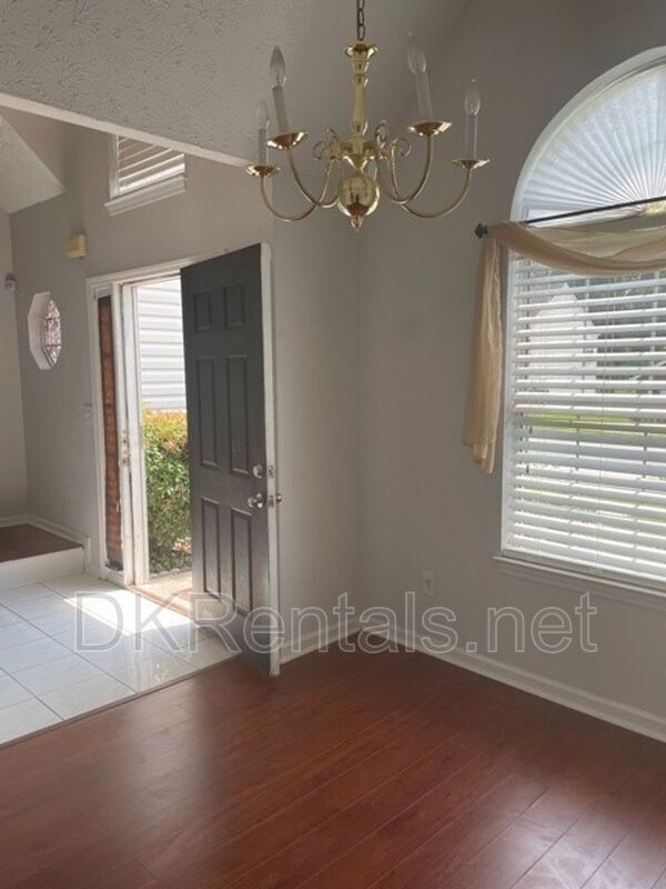 Photo - 1109 Mary Lee Ct