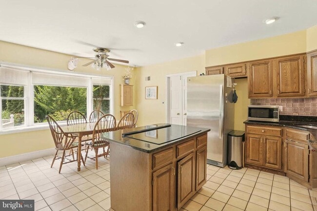 Building Photo - 6578 Guilford Rd Rental