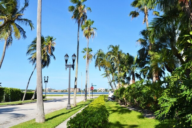 Building Photo - 917 N Flagler Dr Unit 105