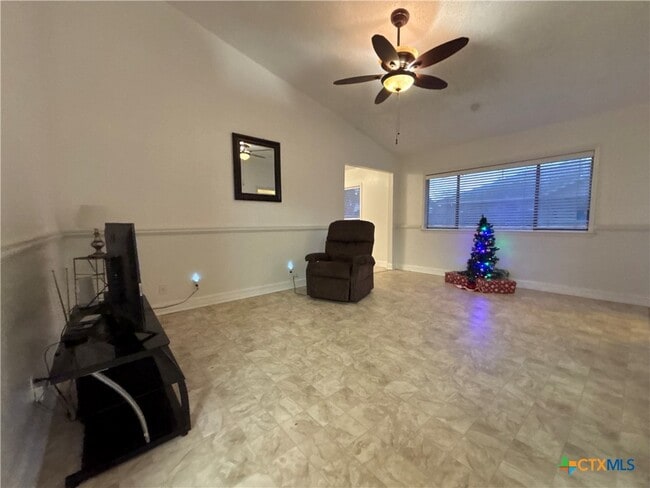 Photo - 205 Magdalena Dr