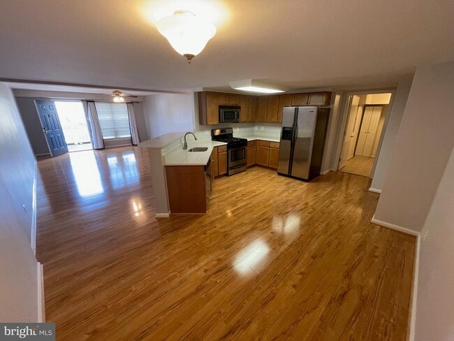 Photo - 1421 N Van Dorn St