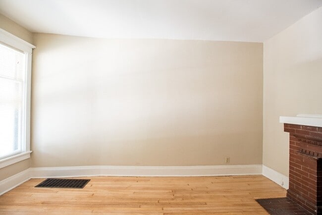 Photo - 2724-2726 N Murray Duplex Unit 2724-Lower