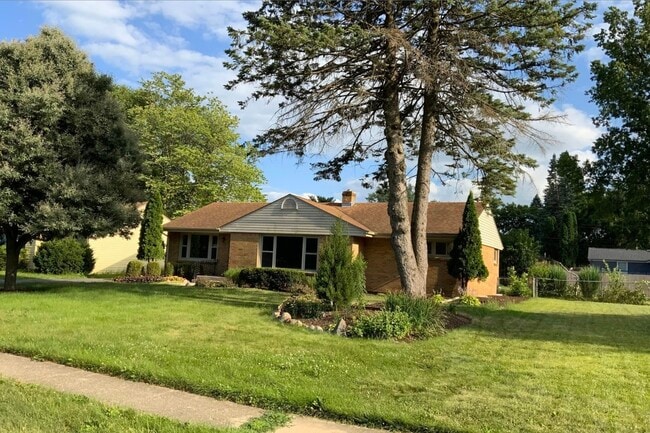 Photo - 3929 Pinecrest Rd