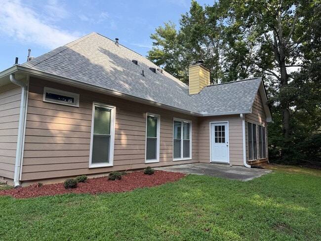 Photo - 1040 Sunny Field Ct NE