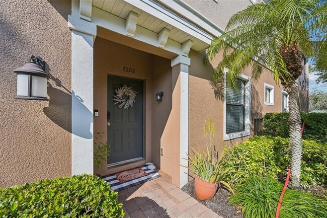 Photo - 7202 Hamilton Rd Unit 7202