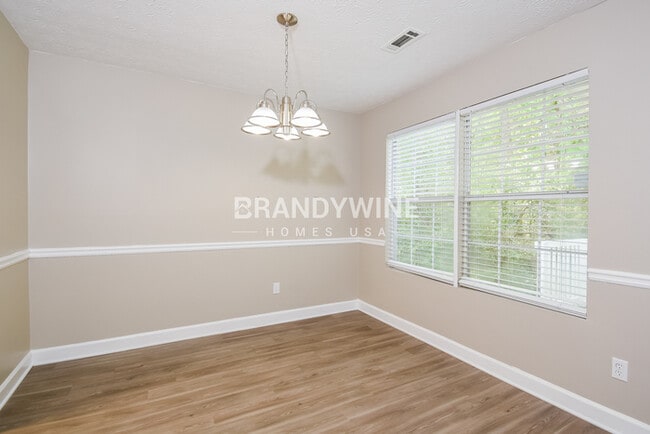 Photo - 1492 Chaseway Cir