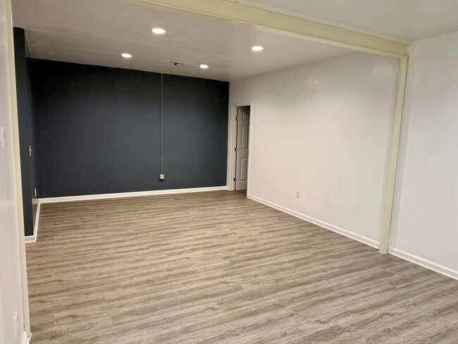 Living Room - 1300 W Main St Unit B