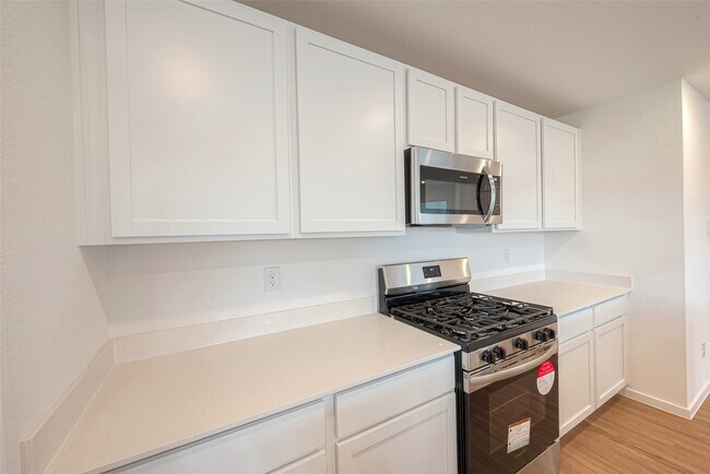 Photo - 3106 Elm Br Dr