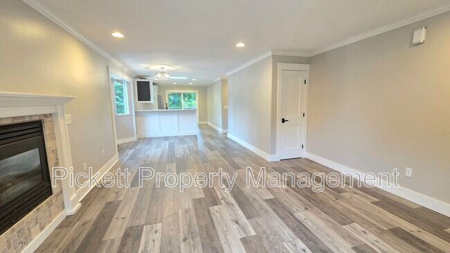 Photo - 1331 NE Gilmax Ln