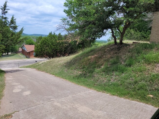 Photo - 1201 Bluff Dr