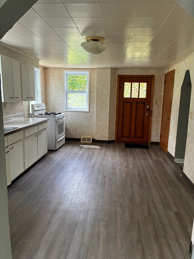 Photo - 5454 Gibson Rd