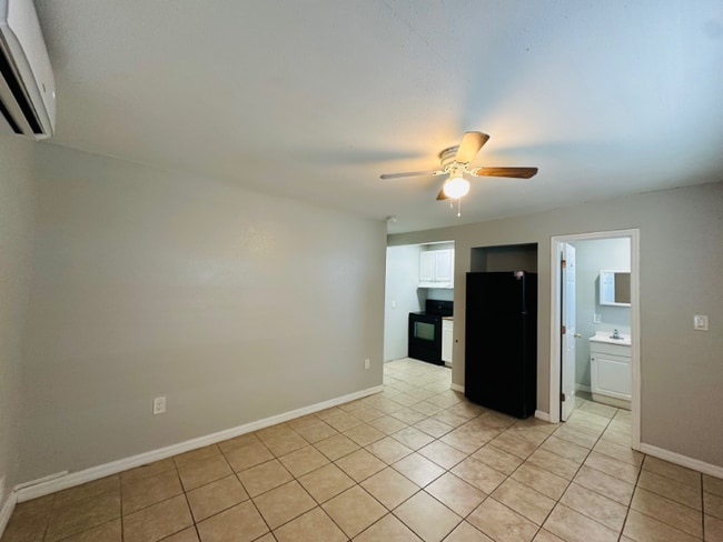 Photo - 680 22nd Ave S Unidad 9