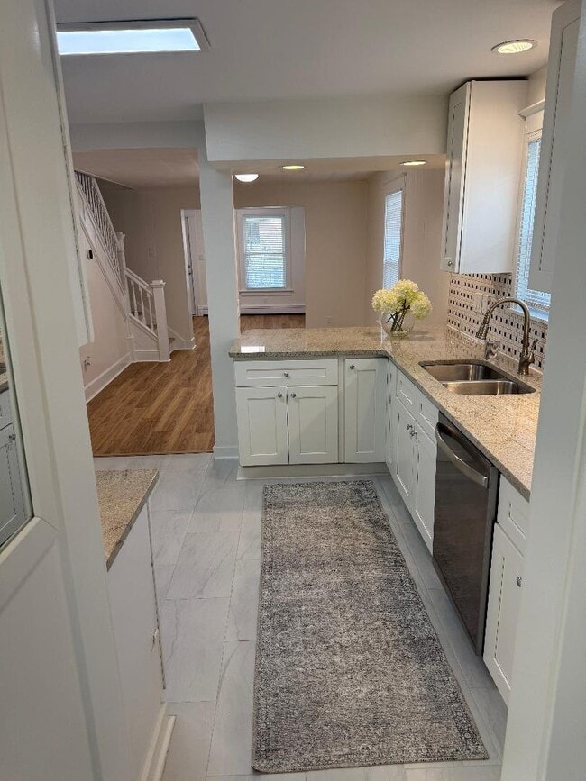 Photo - 924 N 5th St