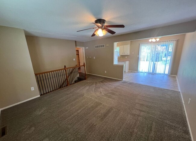 Photo - Spacious Split Level Duplex in Lee’s Summit!