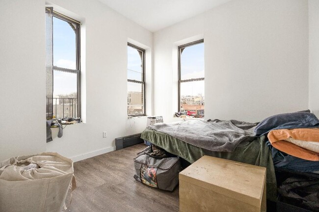 Photo - 9-51 Wyckoff Ave Apartment