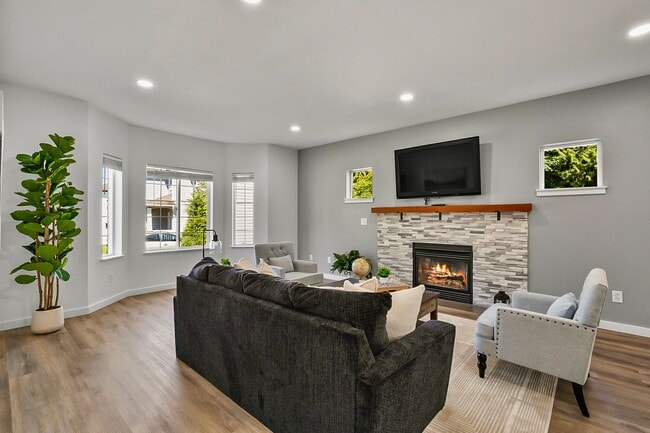 Photo - 1320 Weaver Way