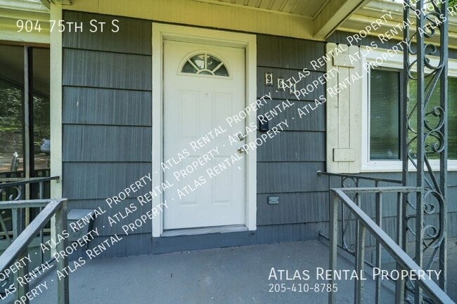 Photo - 904 75th St S