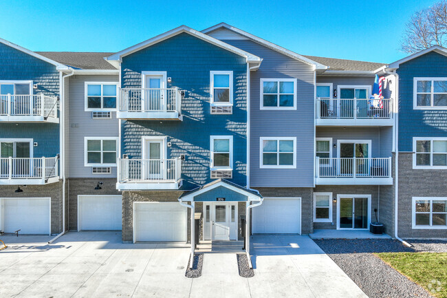 Building Photo - Creek View At Devils Glen Rental