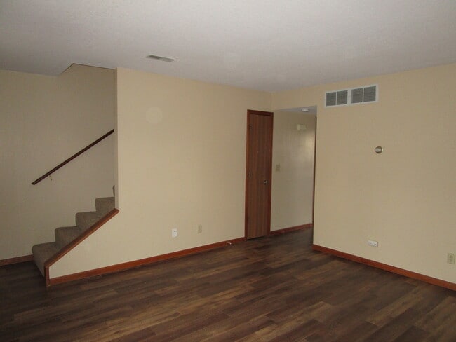 Photo - 3 Bedroom Duplex in Albion!!!