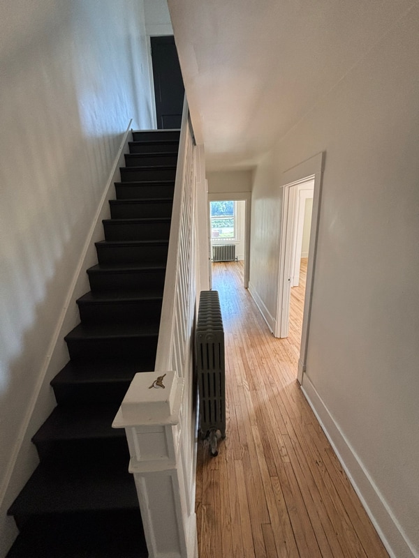 Photo - 702 Airbrake Ave