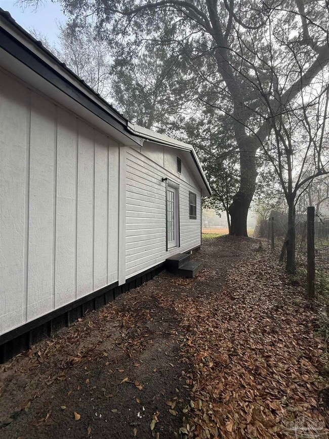 Photo - 8024 Hayworth Ave