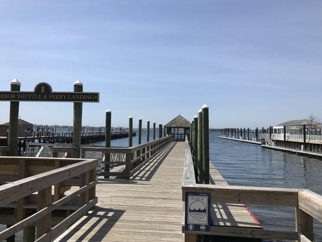 Photo - 374 Thames St Unidad 1