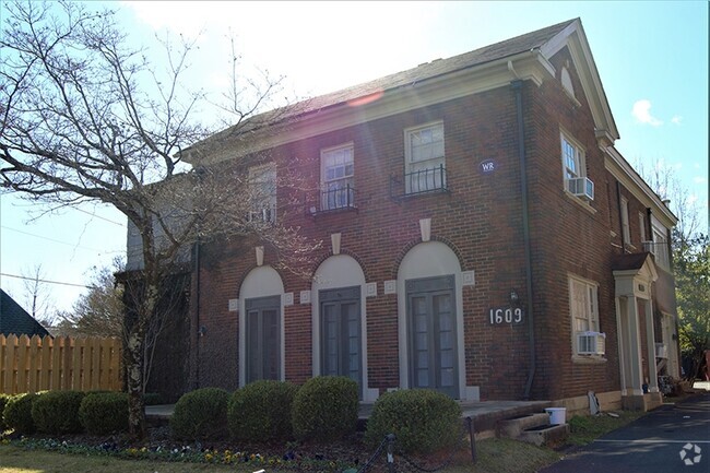 Building Photo - Audubon Manor Rental