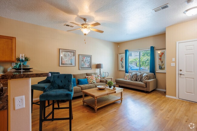 Jade - 1,165SF Model - Living Room