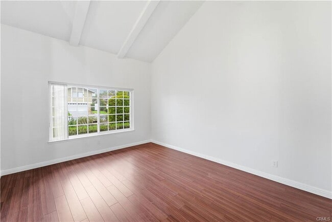 Photo - 10000 Hanna Ave